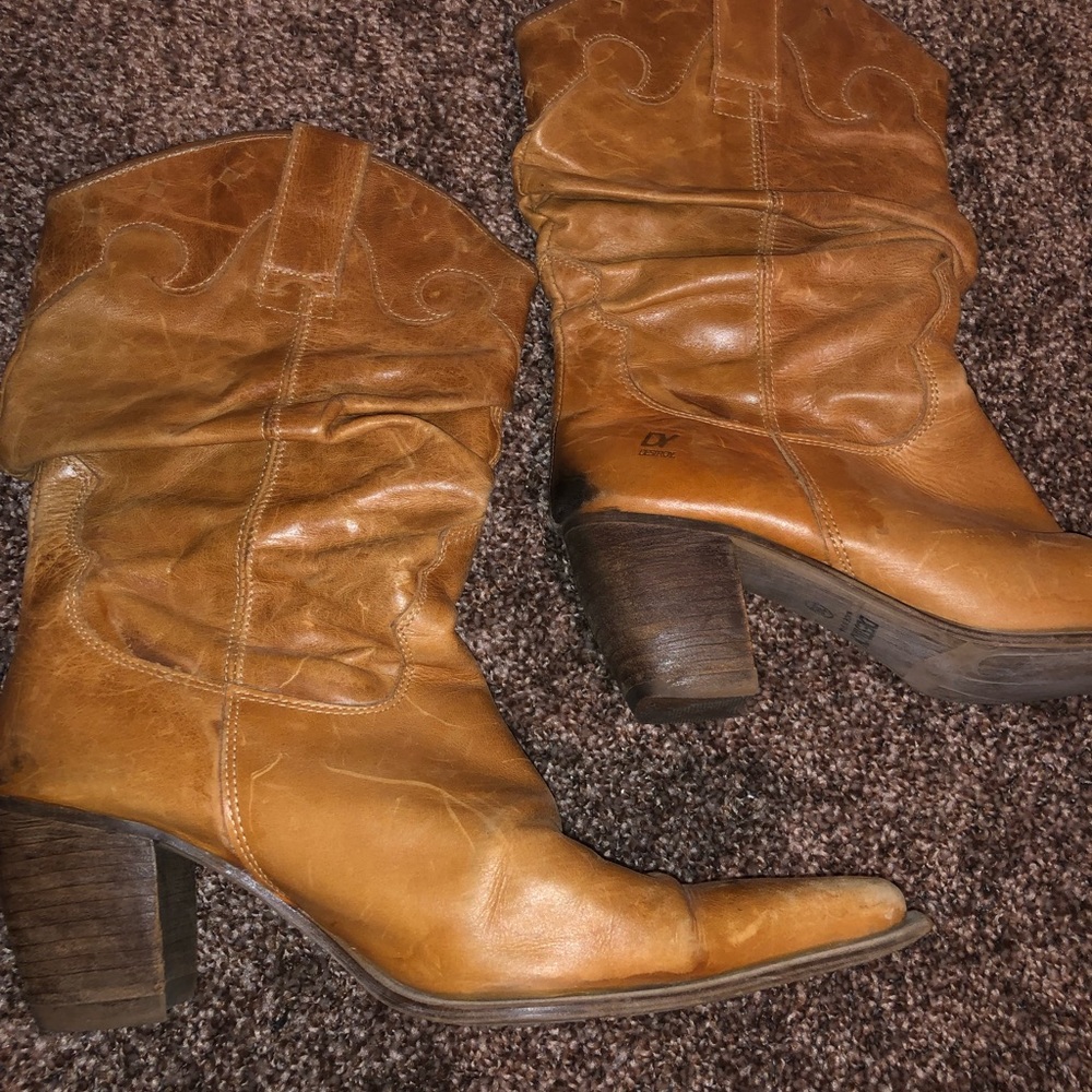 Dy Destroy camel heeled boots